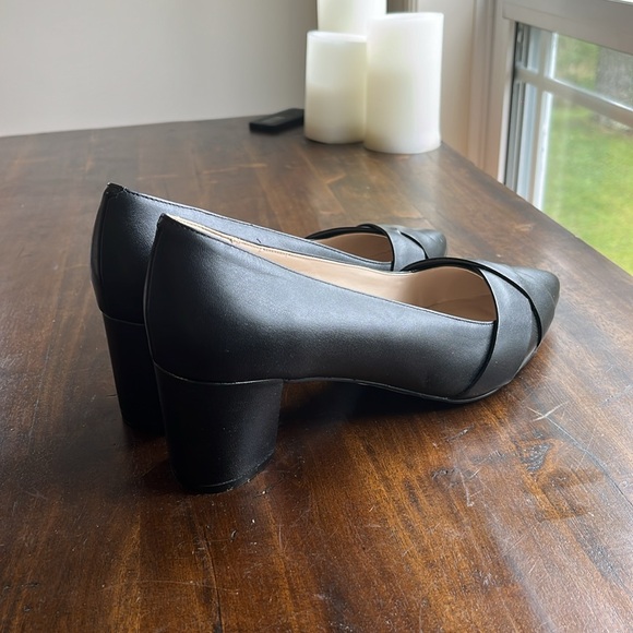 COLE HAAN black dress shoes - women’s size 7.5 - Picture 2 of 7